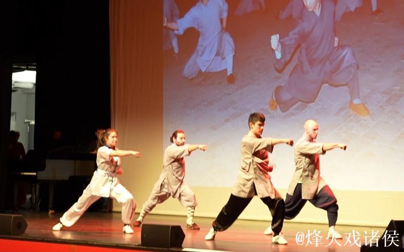 李建宾精准接腿摔展现武术智慧，2000年散打王争霸赛技惊四座